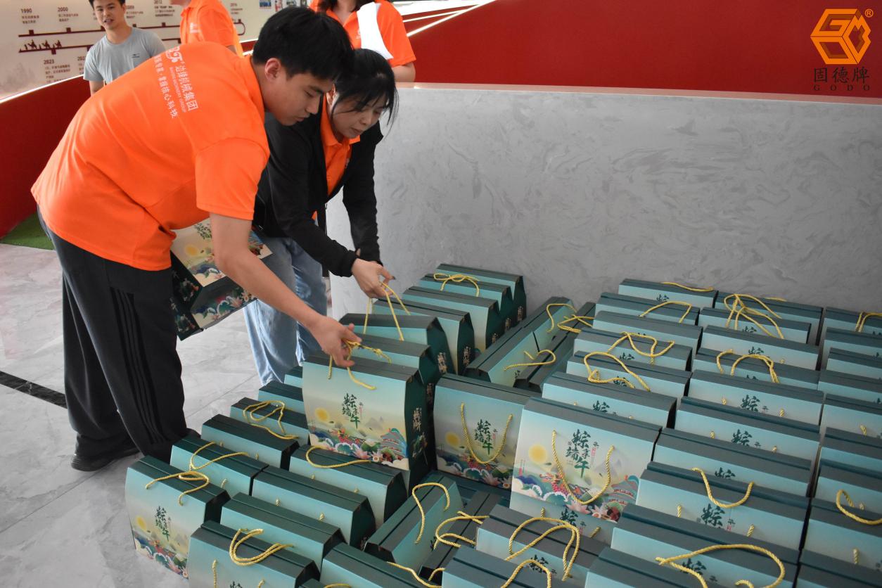 1717491635-9652.jpg 1717491635-9652.jpg