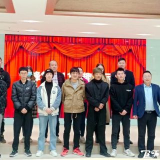 享受競技，盡顯青春風(fēng)采！邊鋒集團(tuán)開展趣味運動會活動